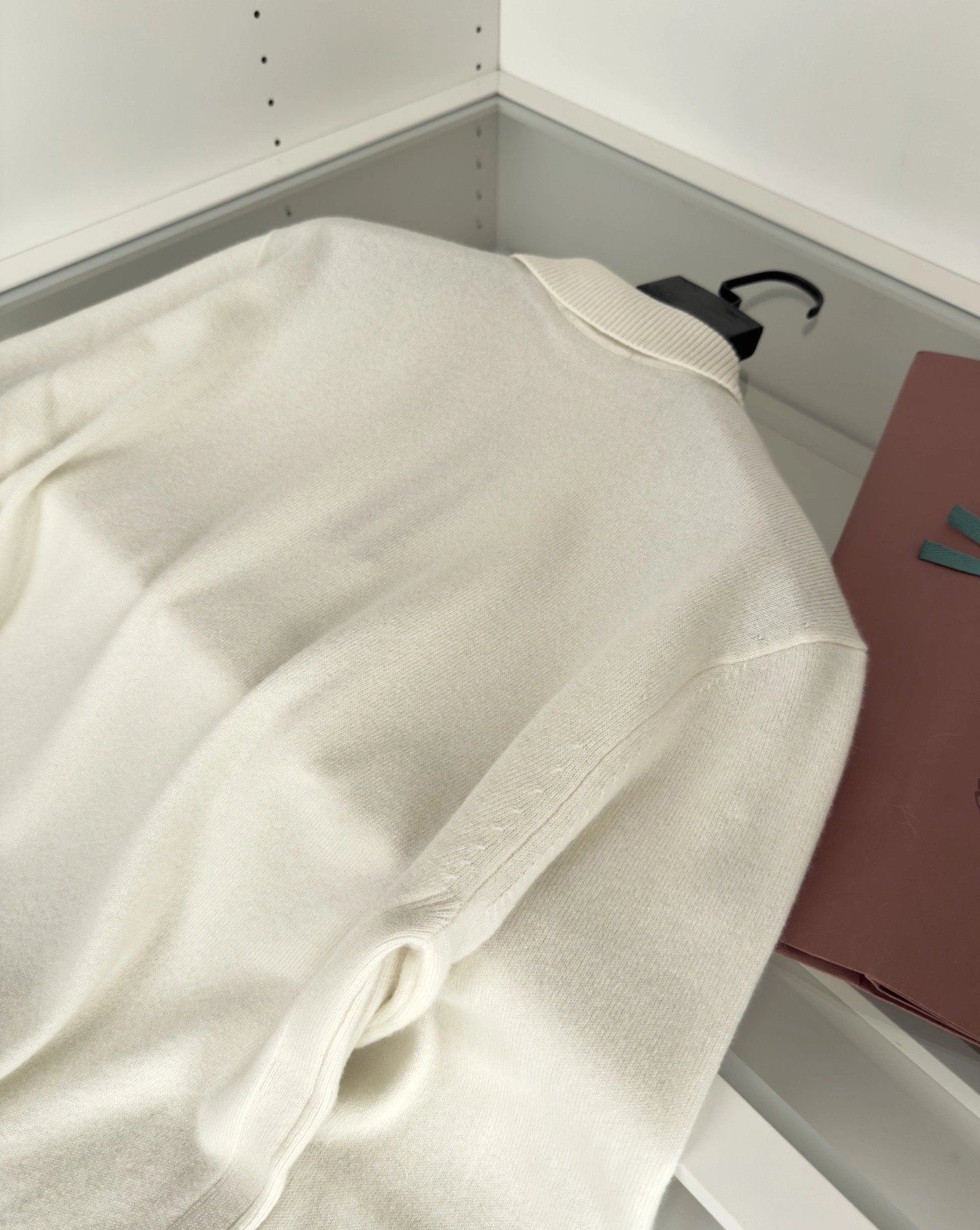 wg.luxury-- 8oro Pi191 cashmere 2colour item:E-F409L1972-2H